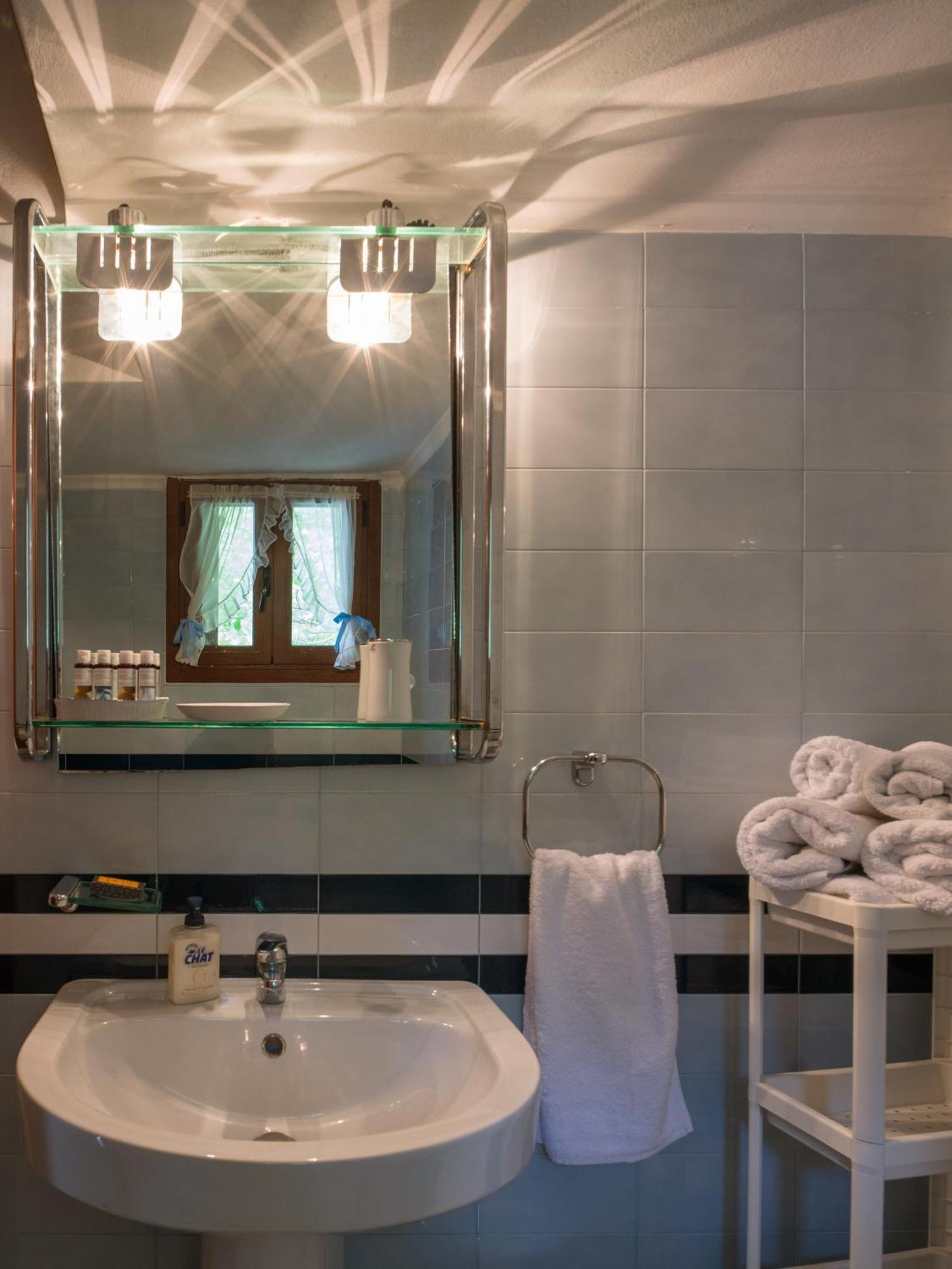 Traditional Luxury Villa Armonia エギオ エクステリア 写真